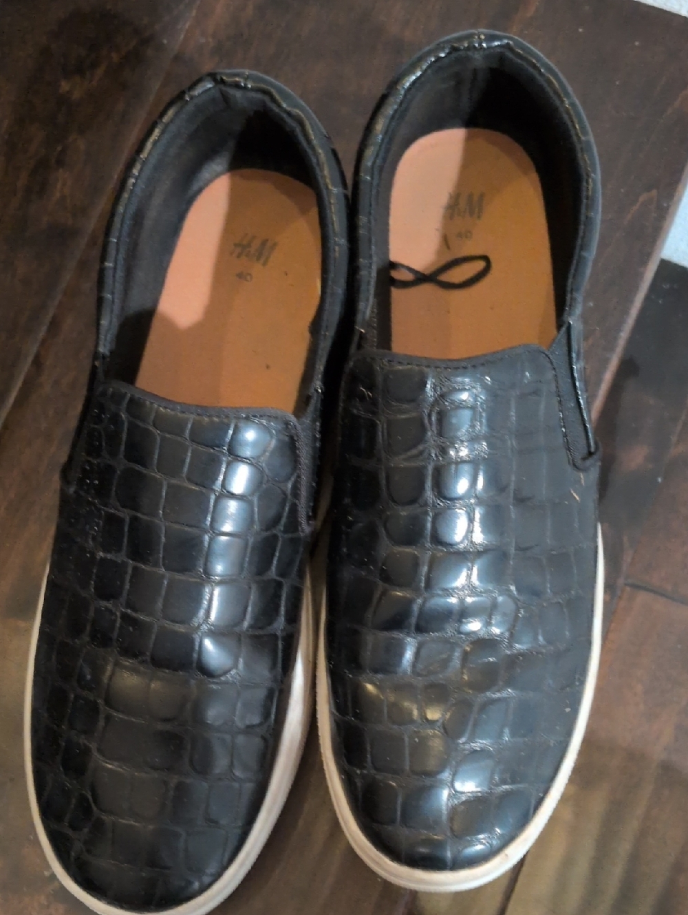 H&M Black Croc-Embossed Slip-On Loafers